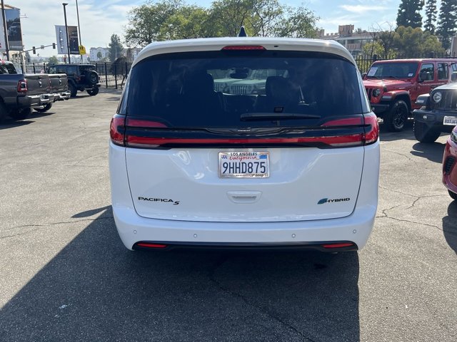 2023 Chrysler Pacifica Hybrid Limited 34