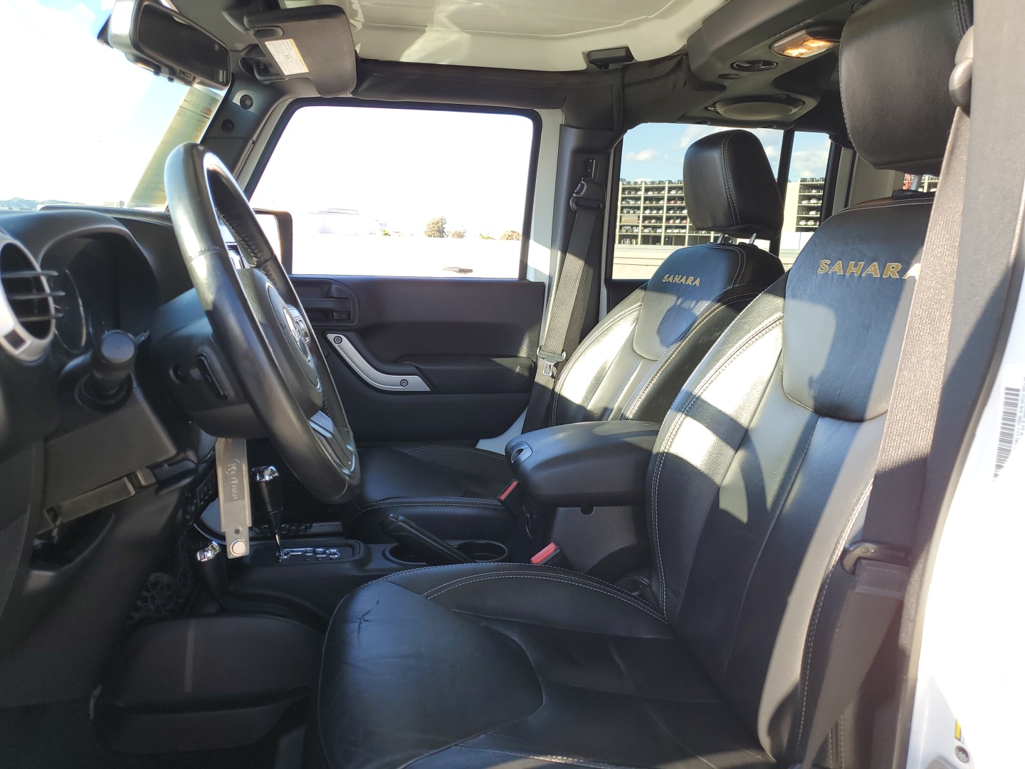 2014 Jeep Wrangler Unlimited Sahara 15