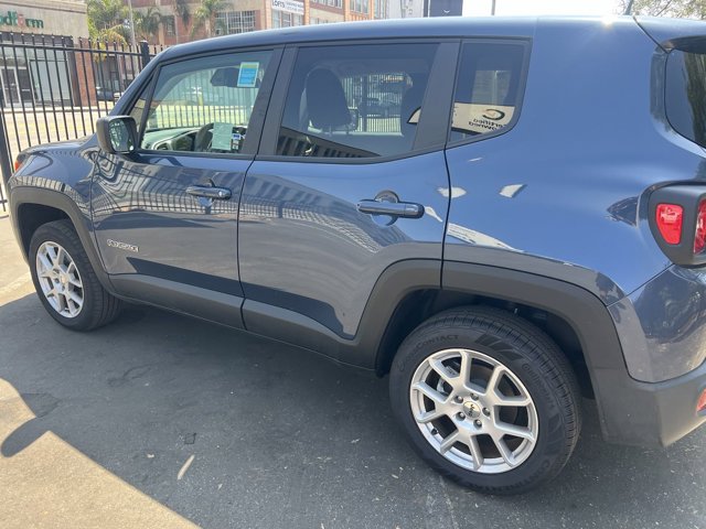 2023 Jeep Renegade Latitude 16