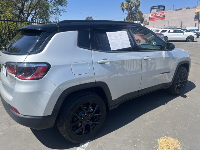 2024 Jeep Compass Latitude 29