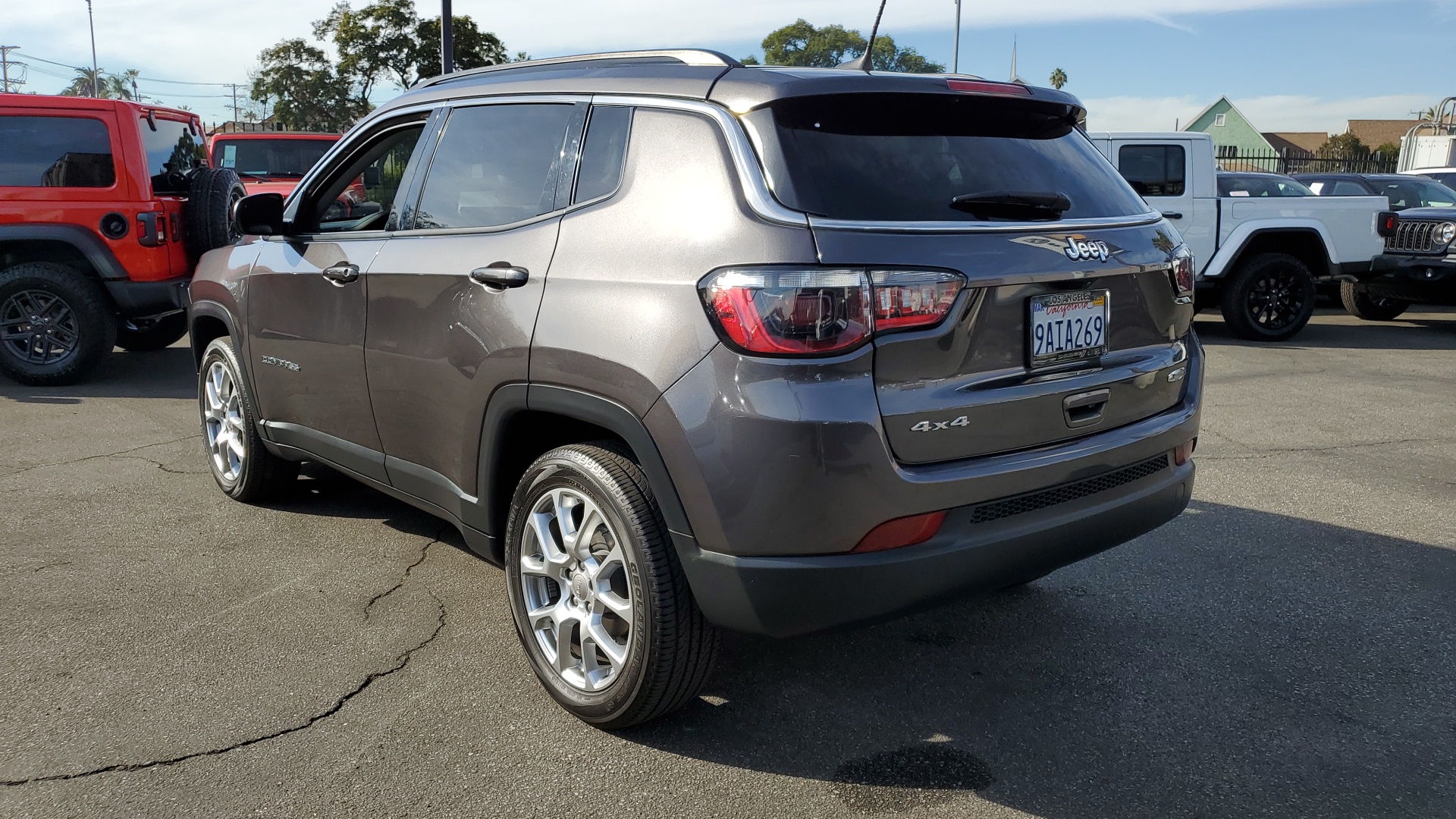 2022 Jeep Compass Latitude Lux 2