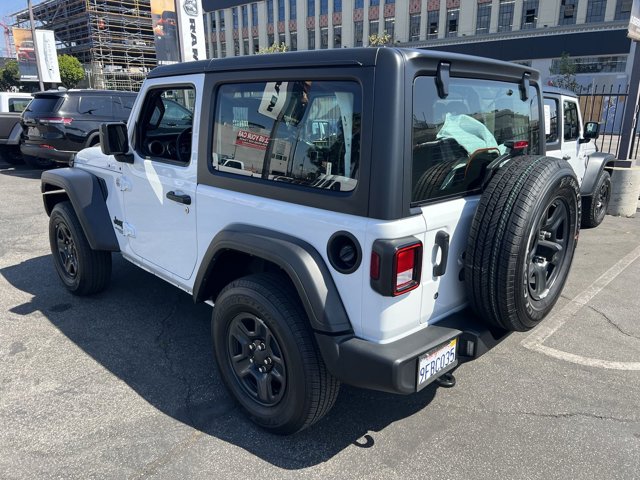 2021 Jeep Wrangler Sport 28