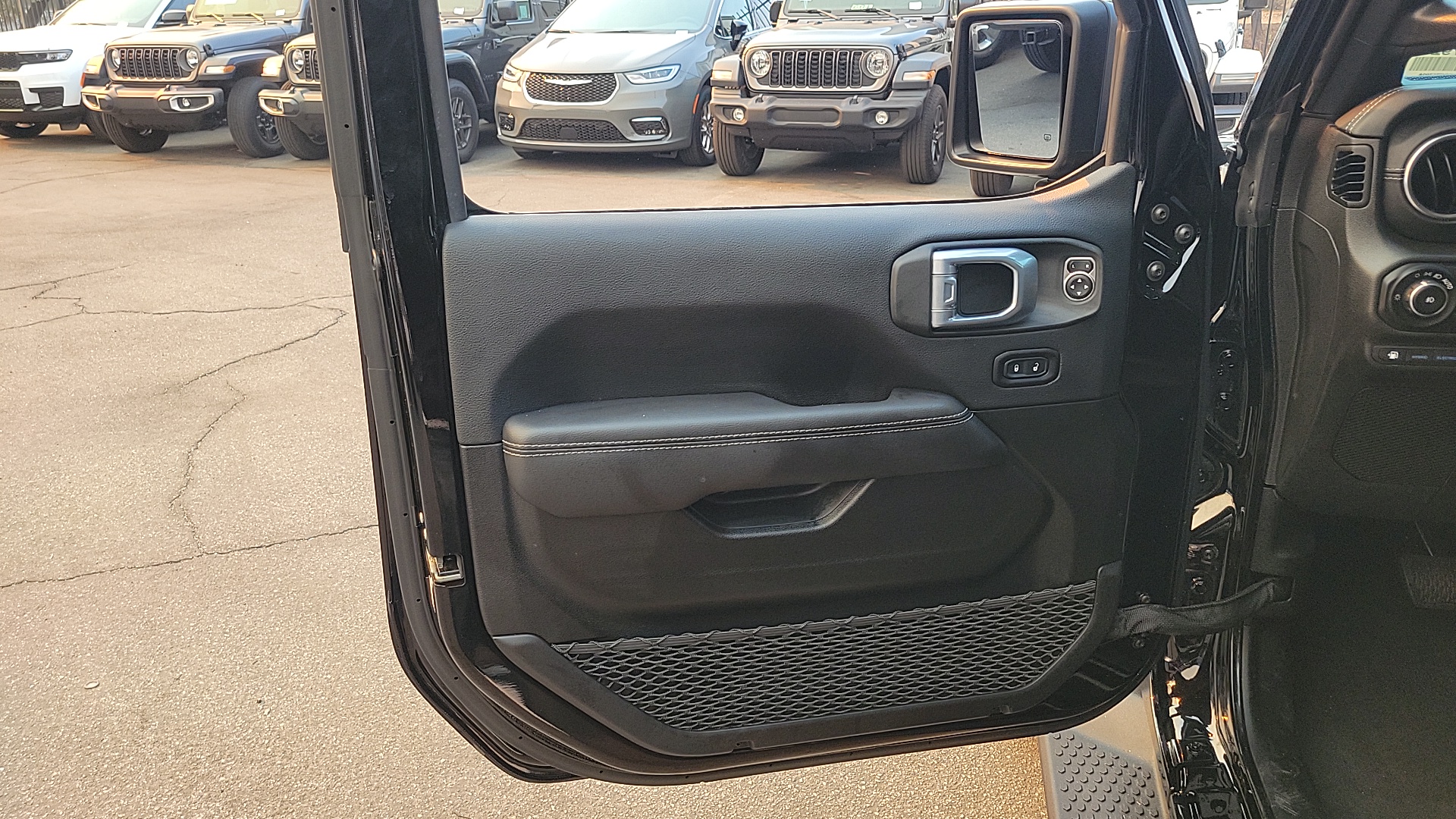 2021 Jeep Wrangler 4xe Unlimited Sahara 15