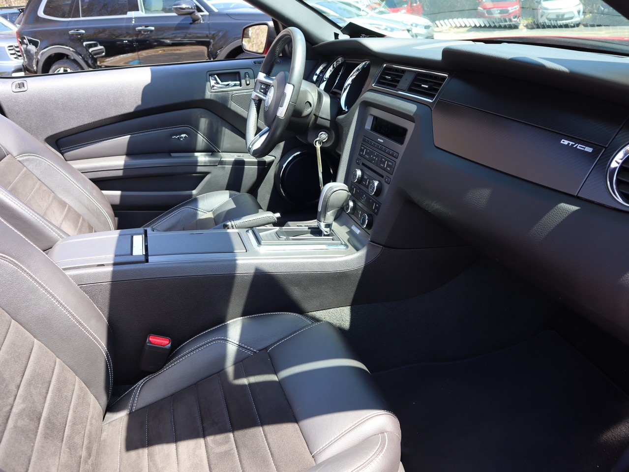 2014 Ford Mustang GT Premium 29
