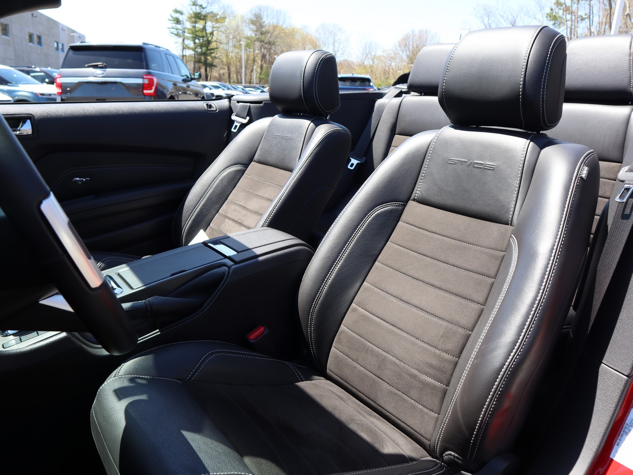 2014 Ford Mustang GT Premium 31