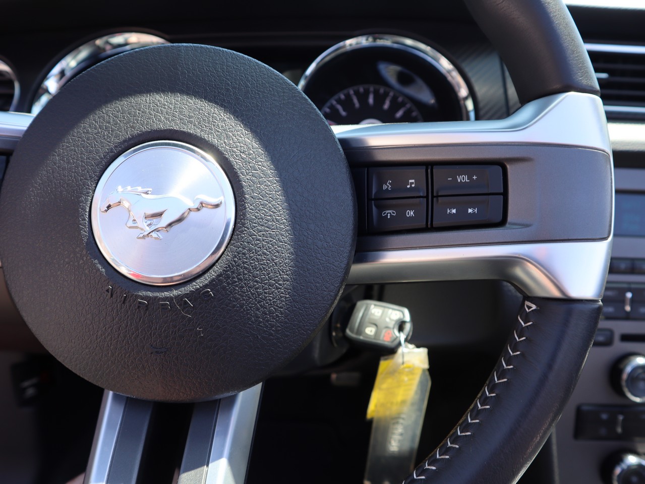 2014 Ford Mustang GT Premium 38
