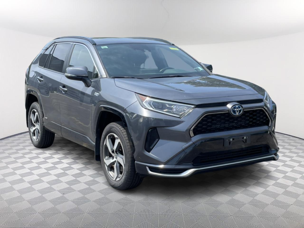 2021 Toyota RAV4 Prime SE 1