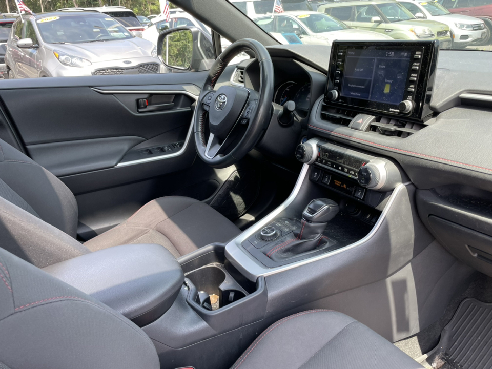 2021 Toyota RAV4 Prime SE 24