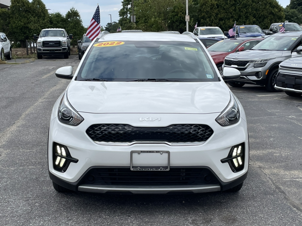 2022 Kia Niro LX 2