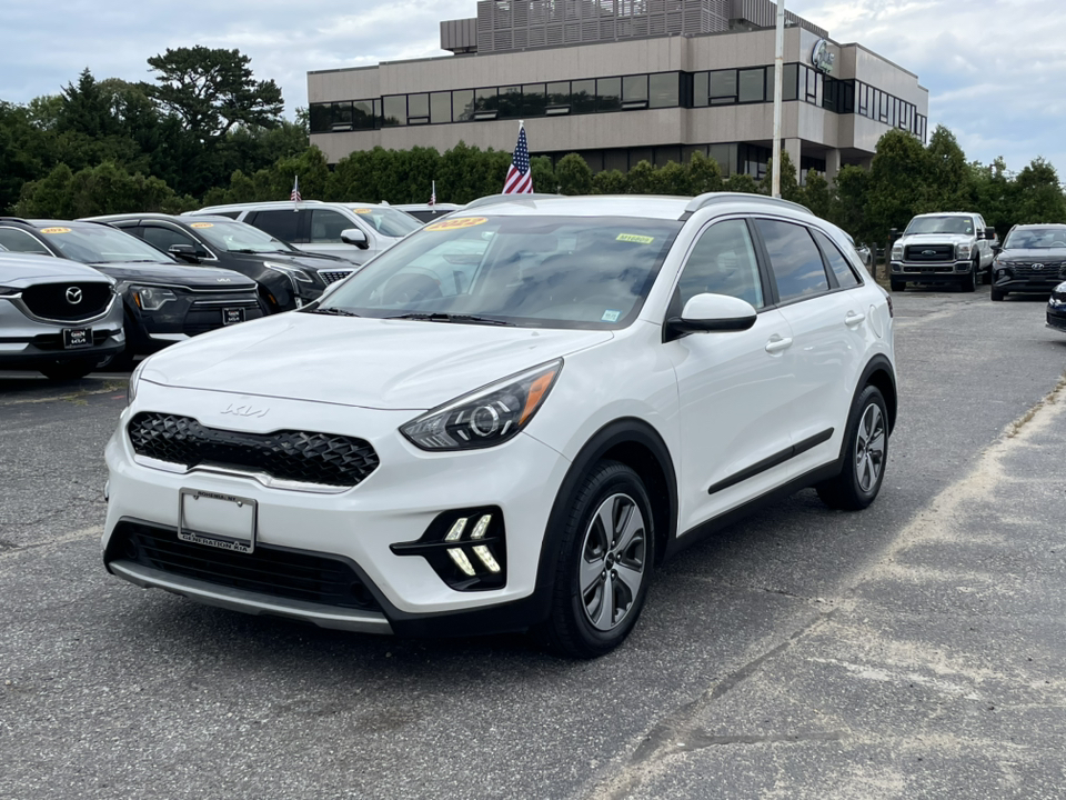 2022 Kia Niro LX 7