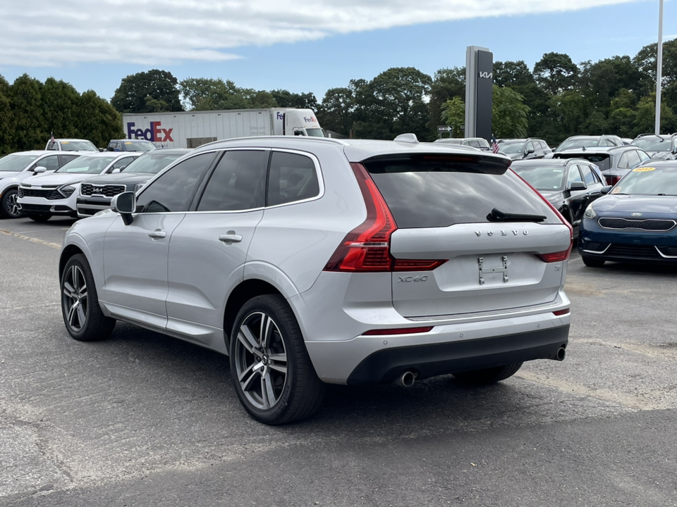 2021 Volvo XC60 T5 Momentum 6