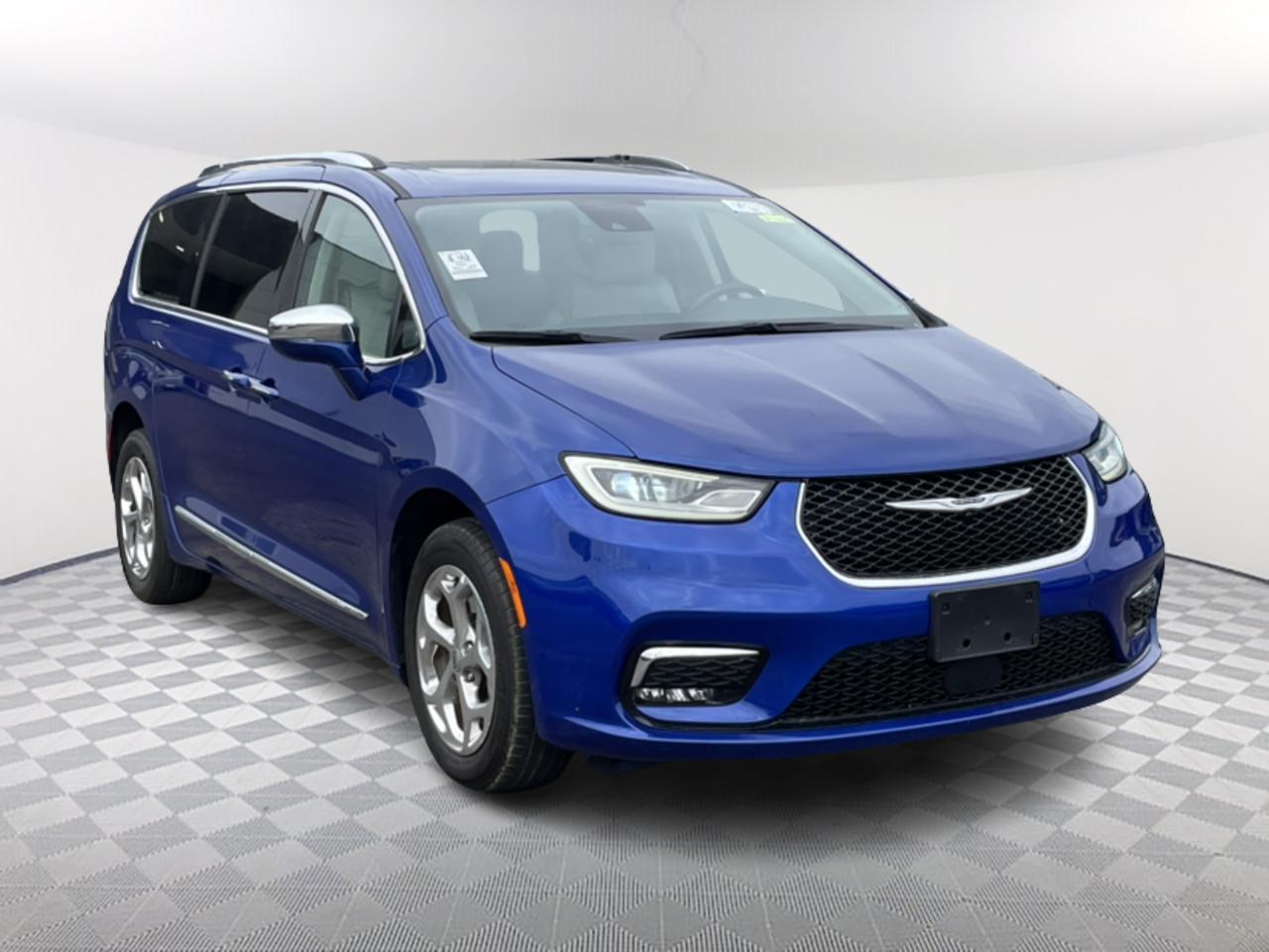 2021 Chrysler Pacifica Limited 1