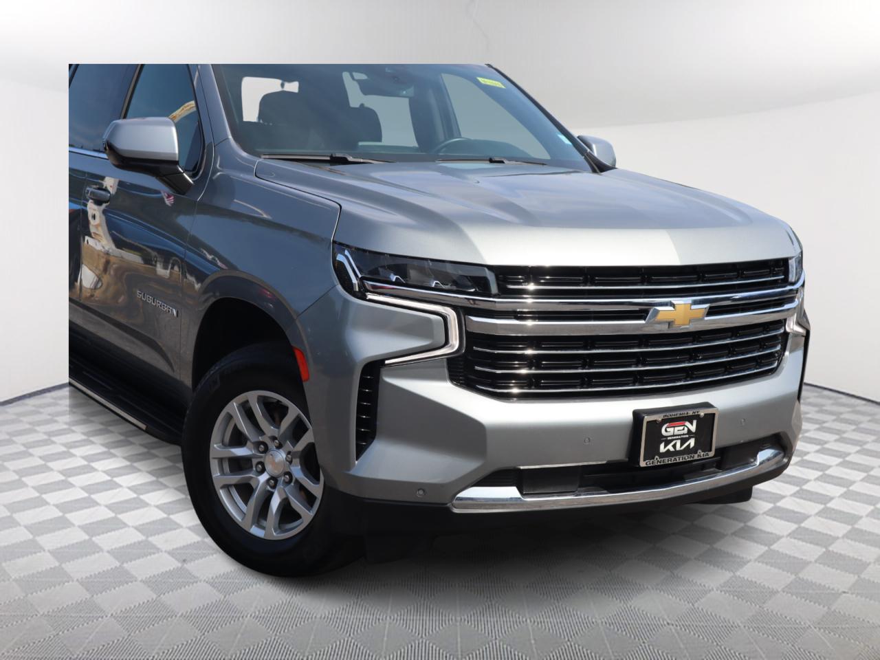 2023 Chevrolet Suburban LT 1