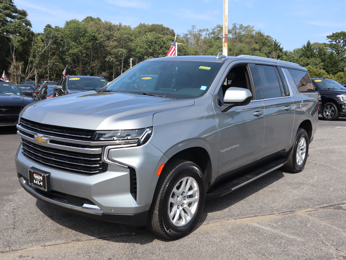 2023 Chevrolet Suburban LT 7