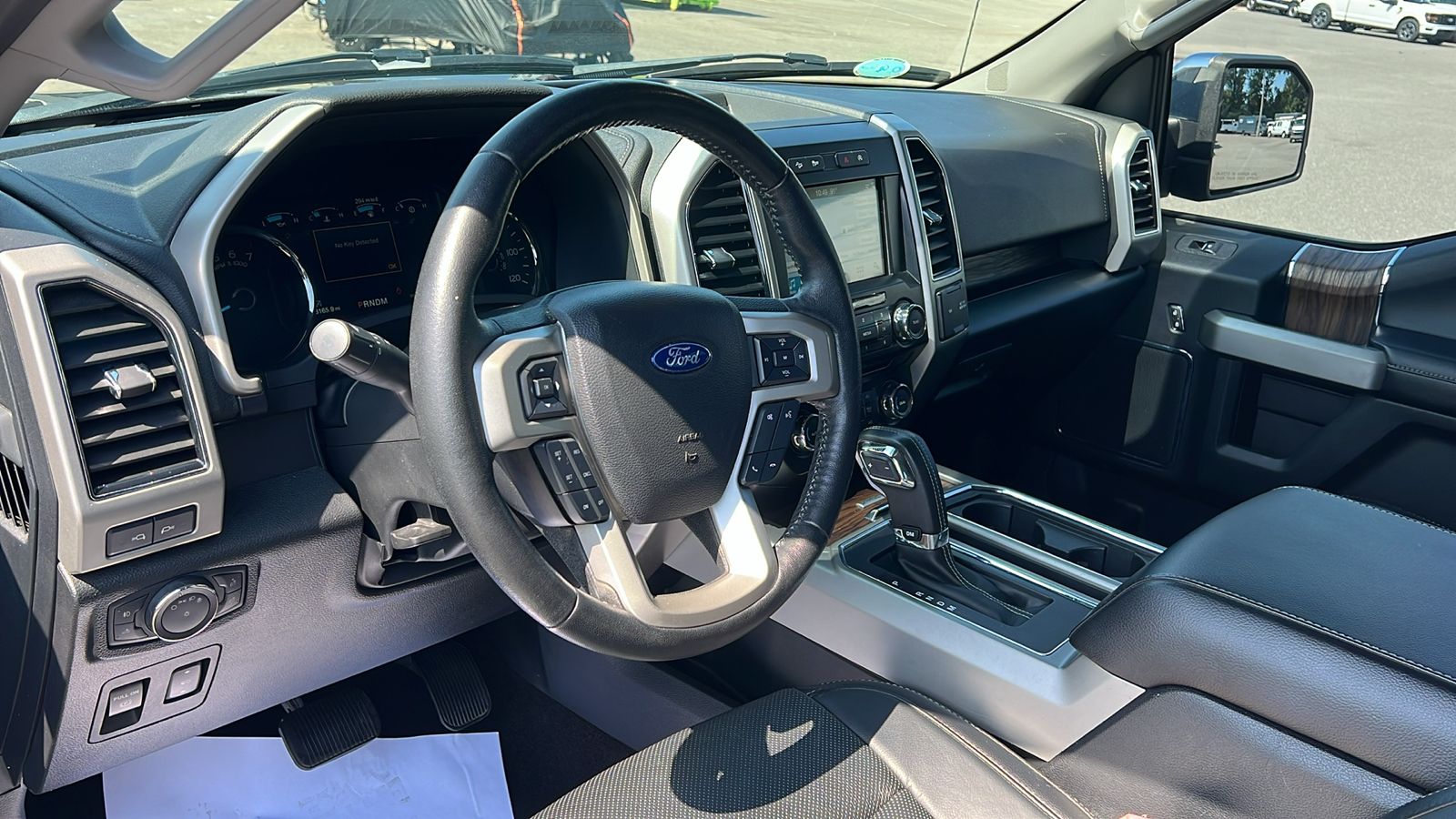 2018 Ford F-150 Lariat 16