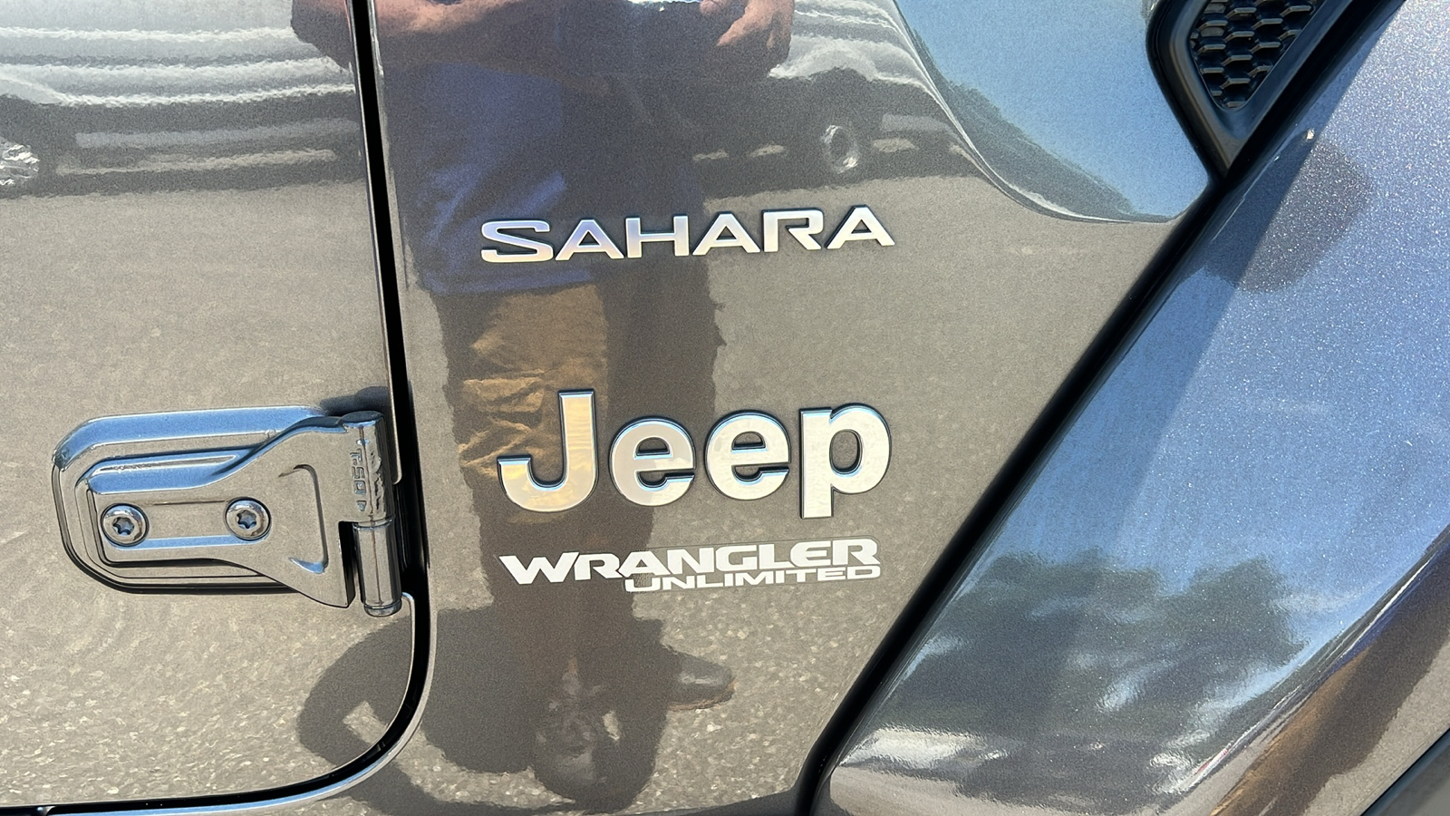 2018 Jeep Wrangler Unlimited Sahara 10