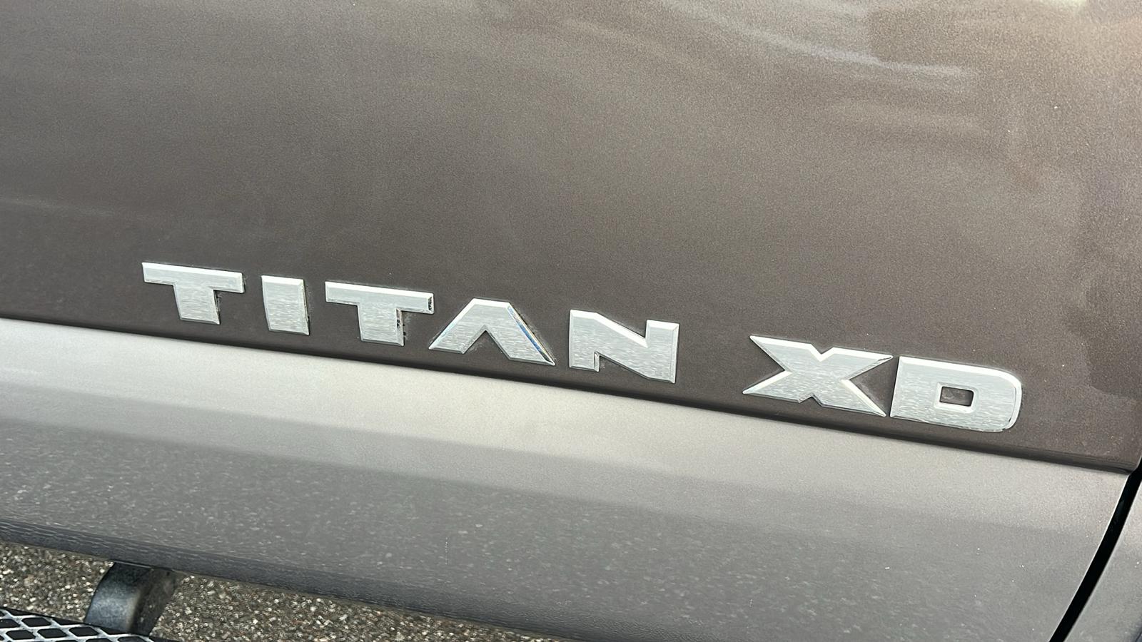 2019 Nissan Titan XD Platinum Reserve 10