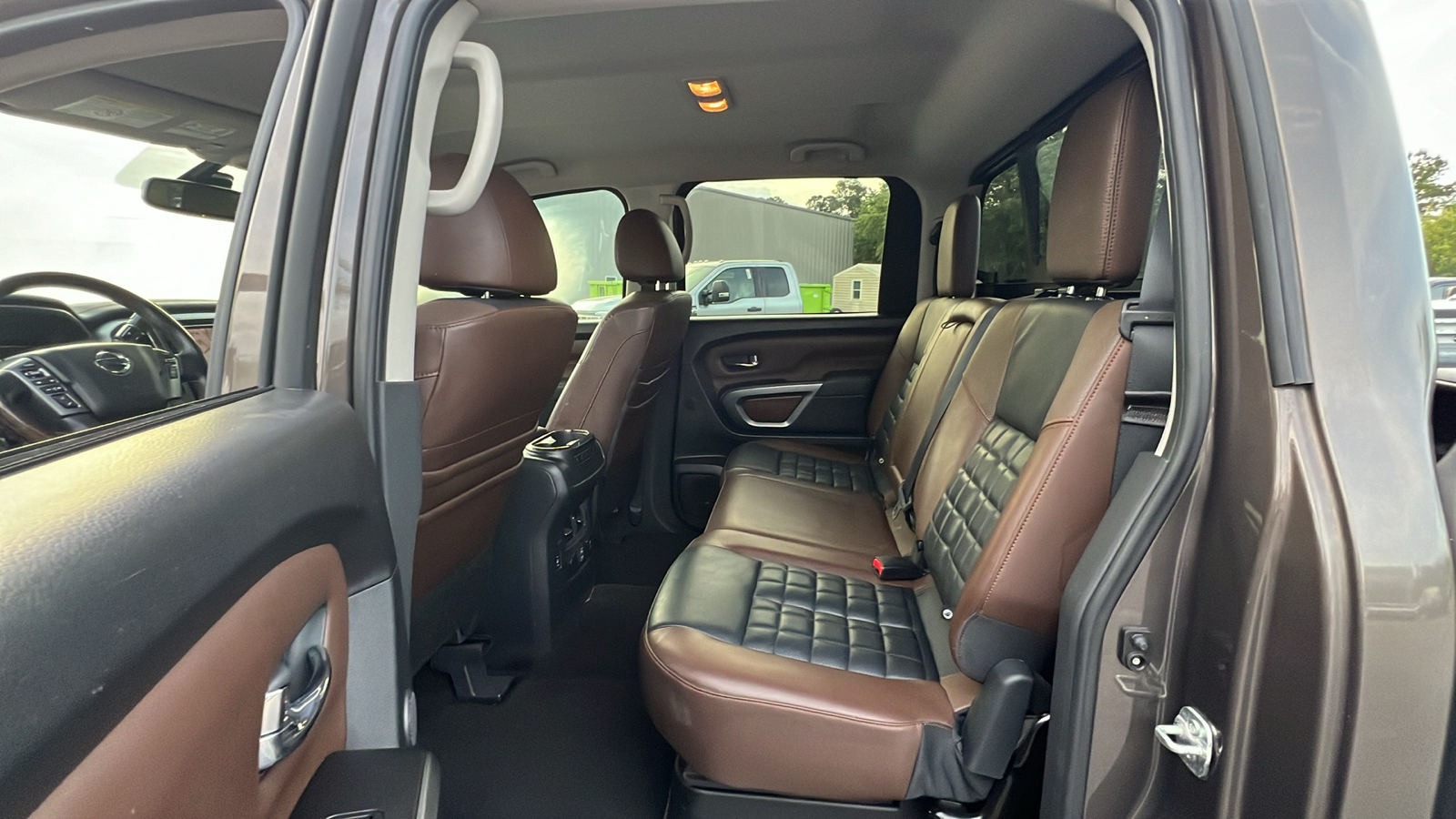 2019 Nissan Titan XD Platinum Reserve 29