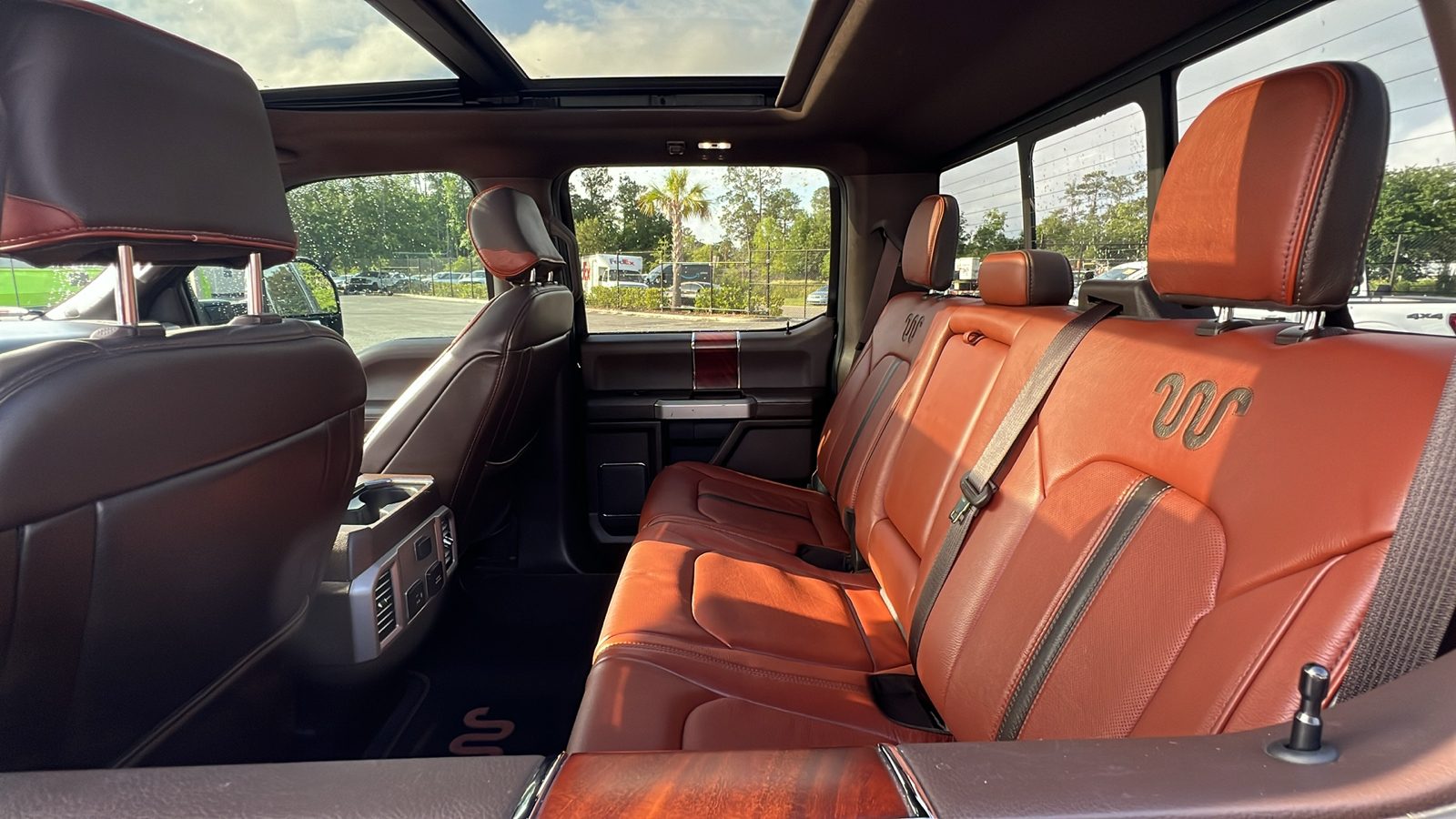 2021 Ford F-350SD King Ranch 32