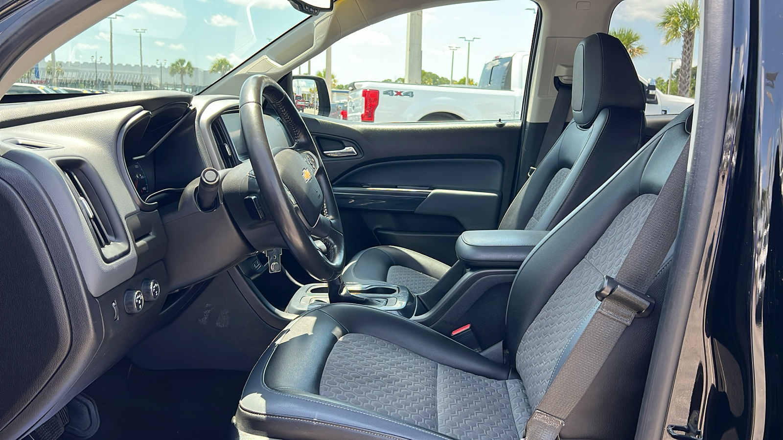 2018 Chevrolet Colorado Z71 10