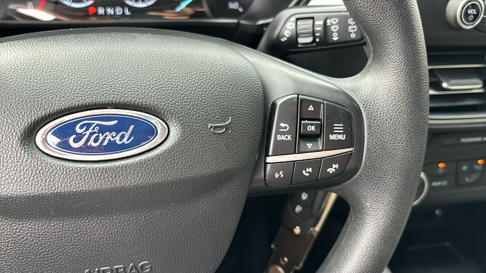 2020 Ford Escape S 19
