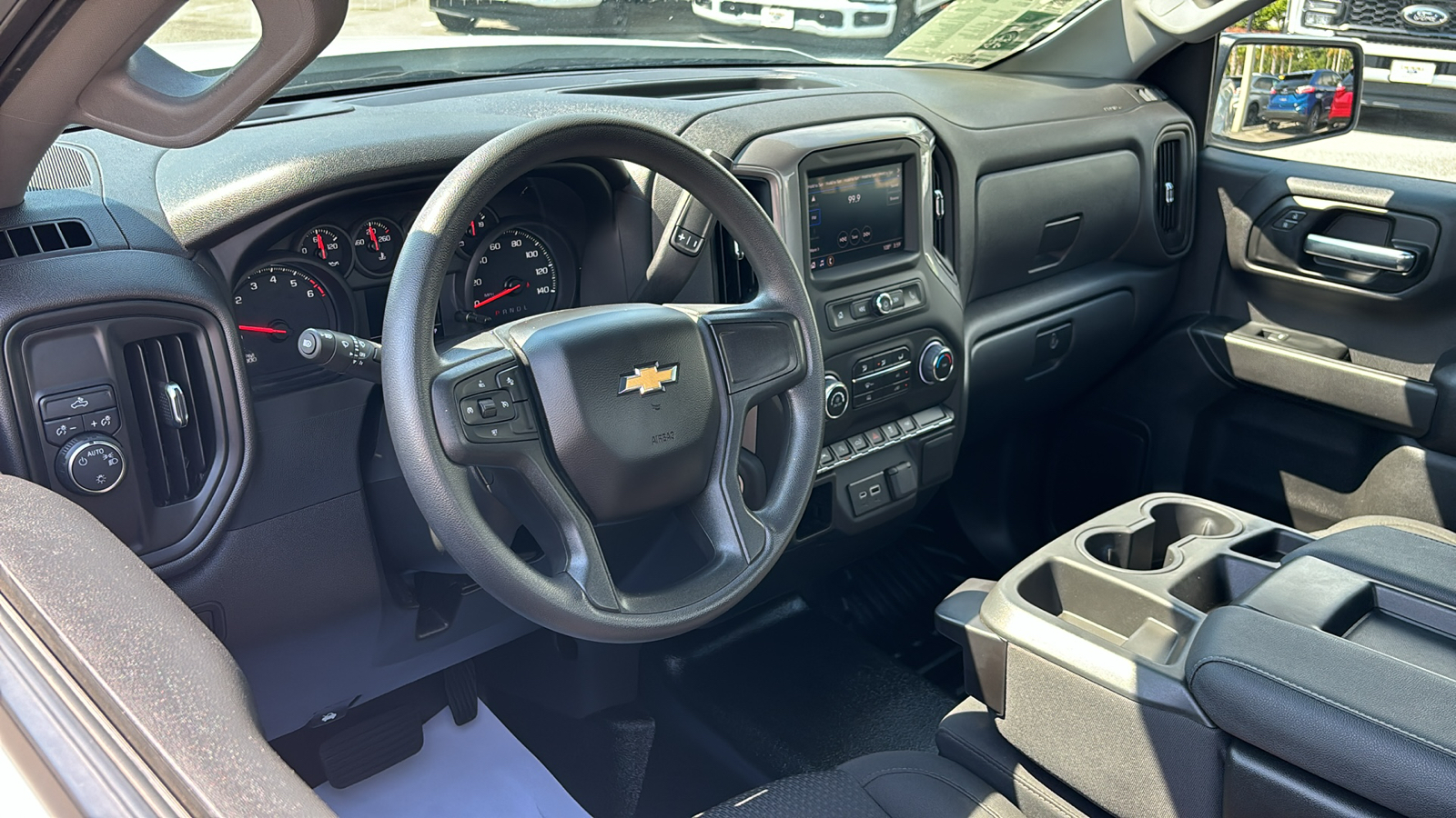 2022 Chevrolet Silverado 1500 WT 8