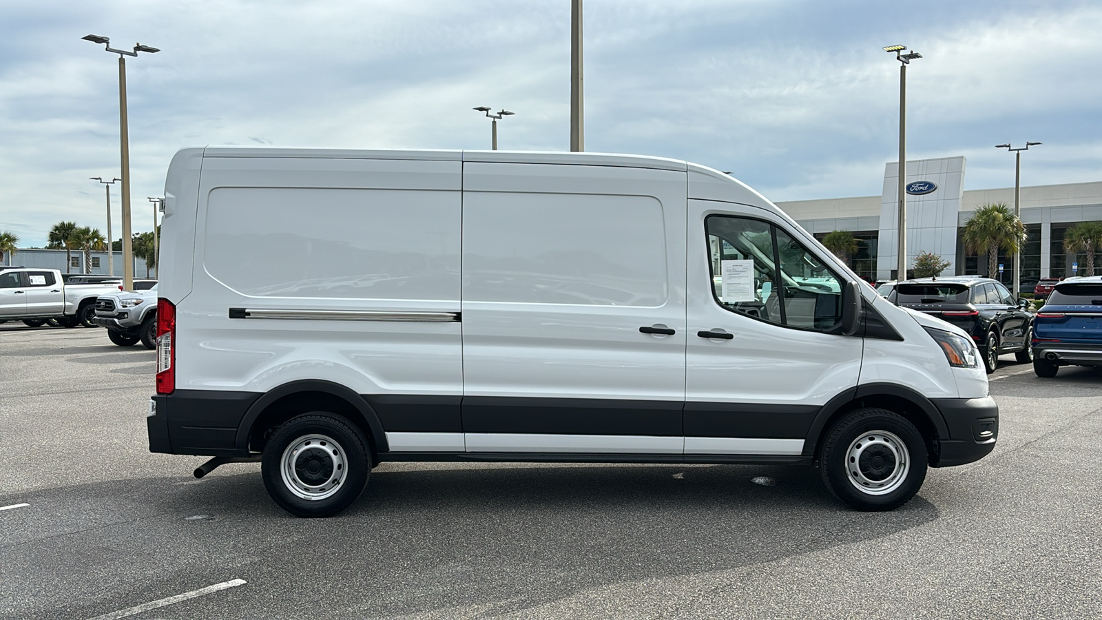 2023 Ford Transit-350 Base 33