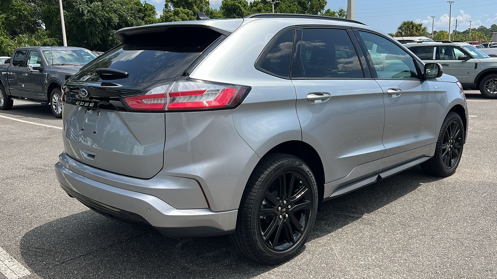 2024 Ford Edge  5