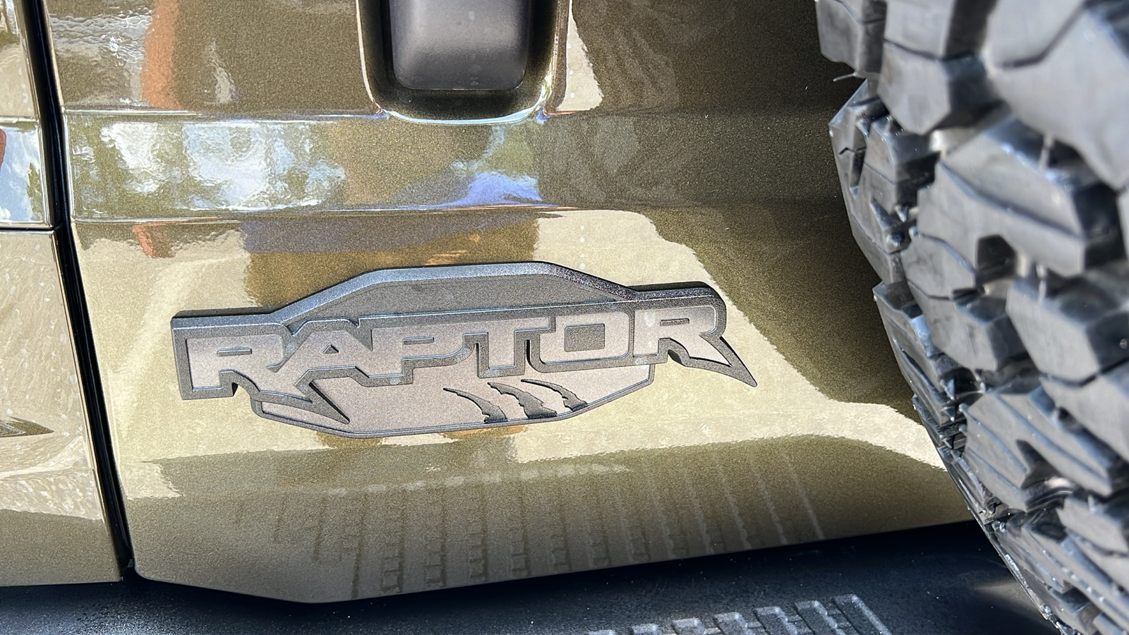 2024 Ford Bronco Raptor 8