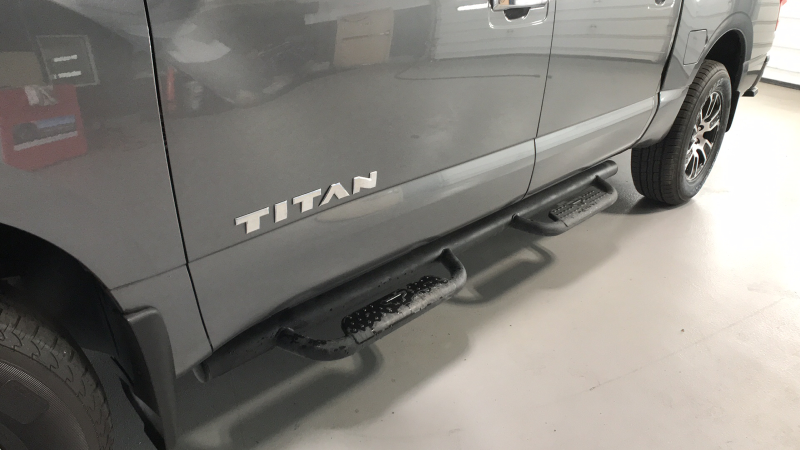 2021 Nissan Titan SV 5