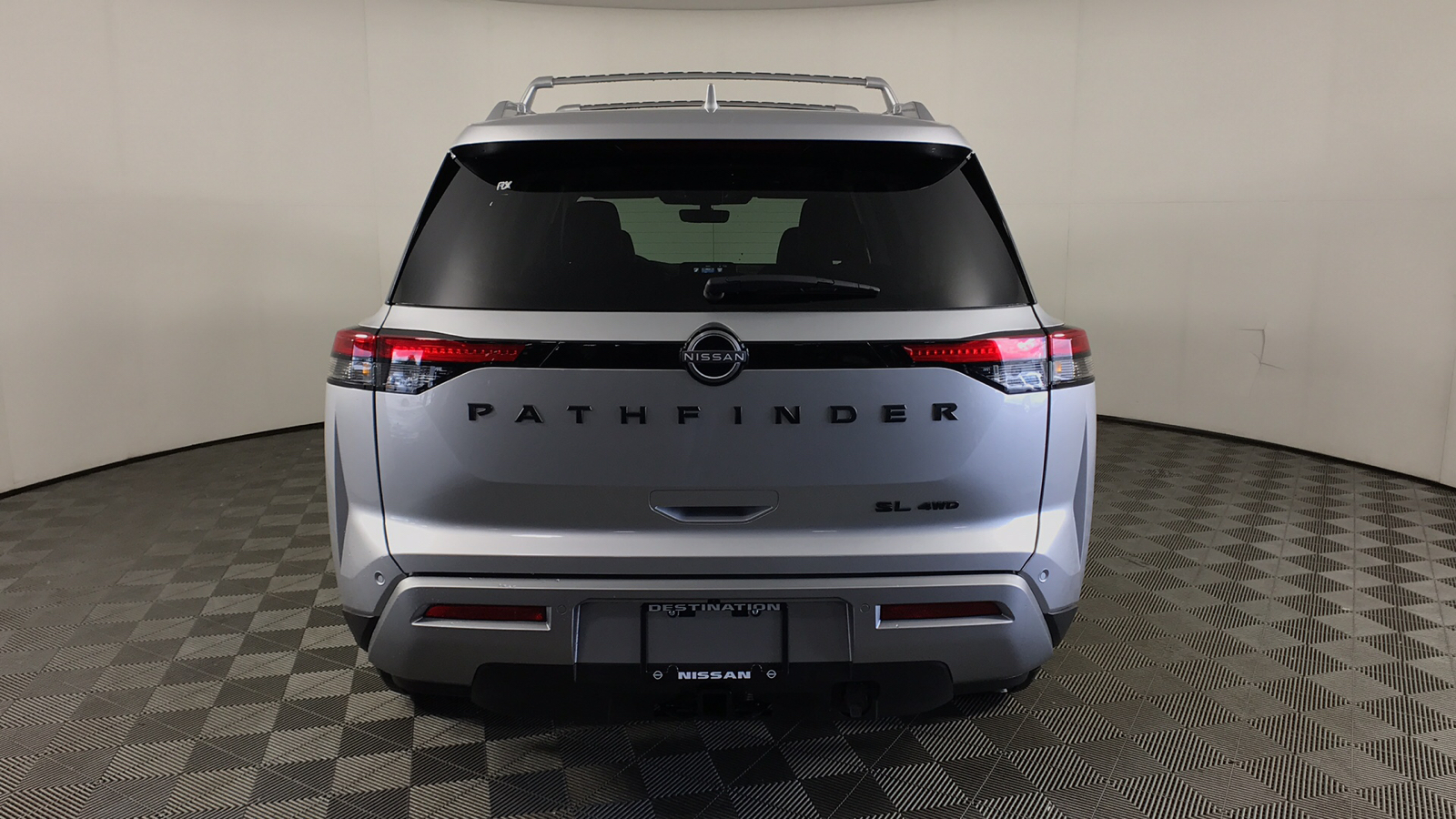 2024 Nissan Pathfinder SL 31
