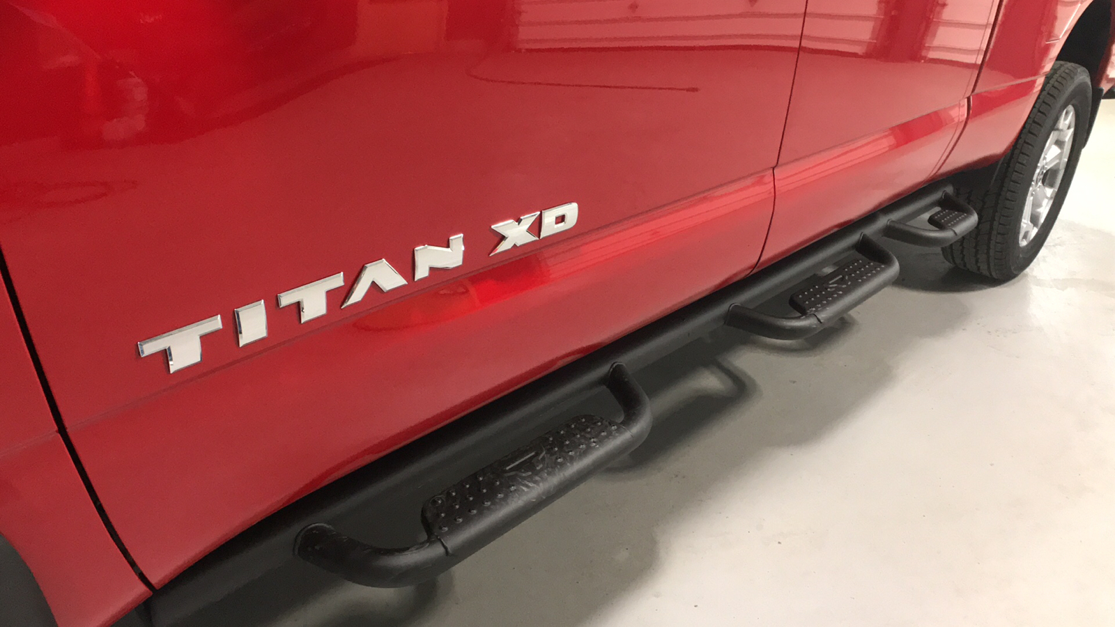 2024 Nissan Titan XD SV 4
