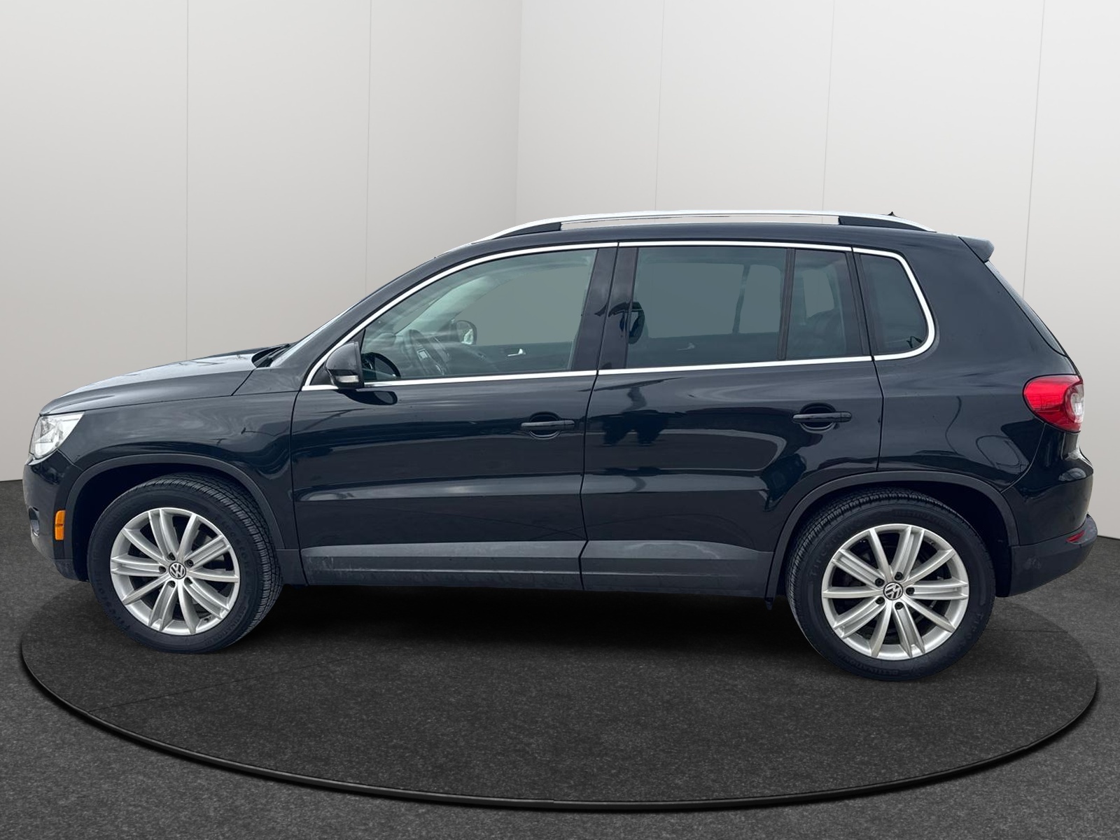 2011 Volkswagen Tiguan SE 4Motion wSunroof & Navi 3