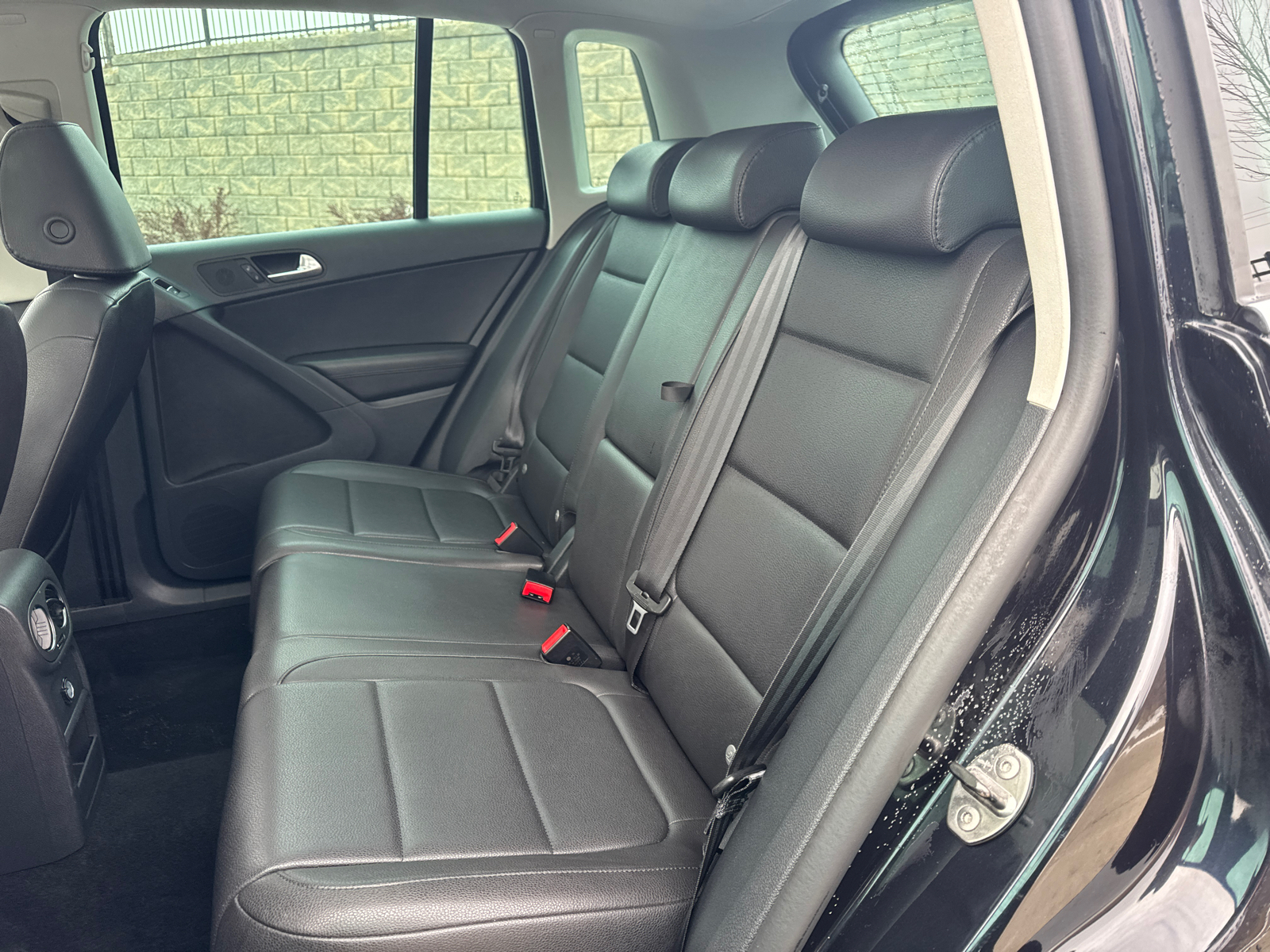 2011 Volkswagen Tiguan SE 4Motion wSunroof & Navi 12