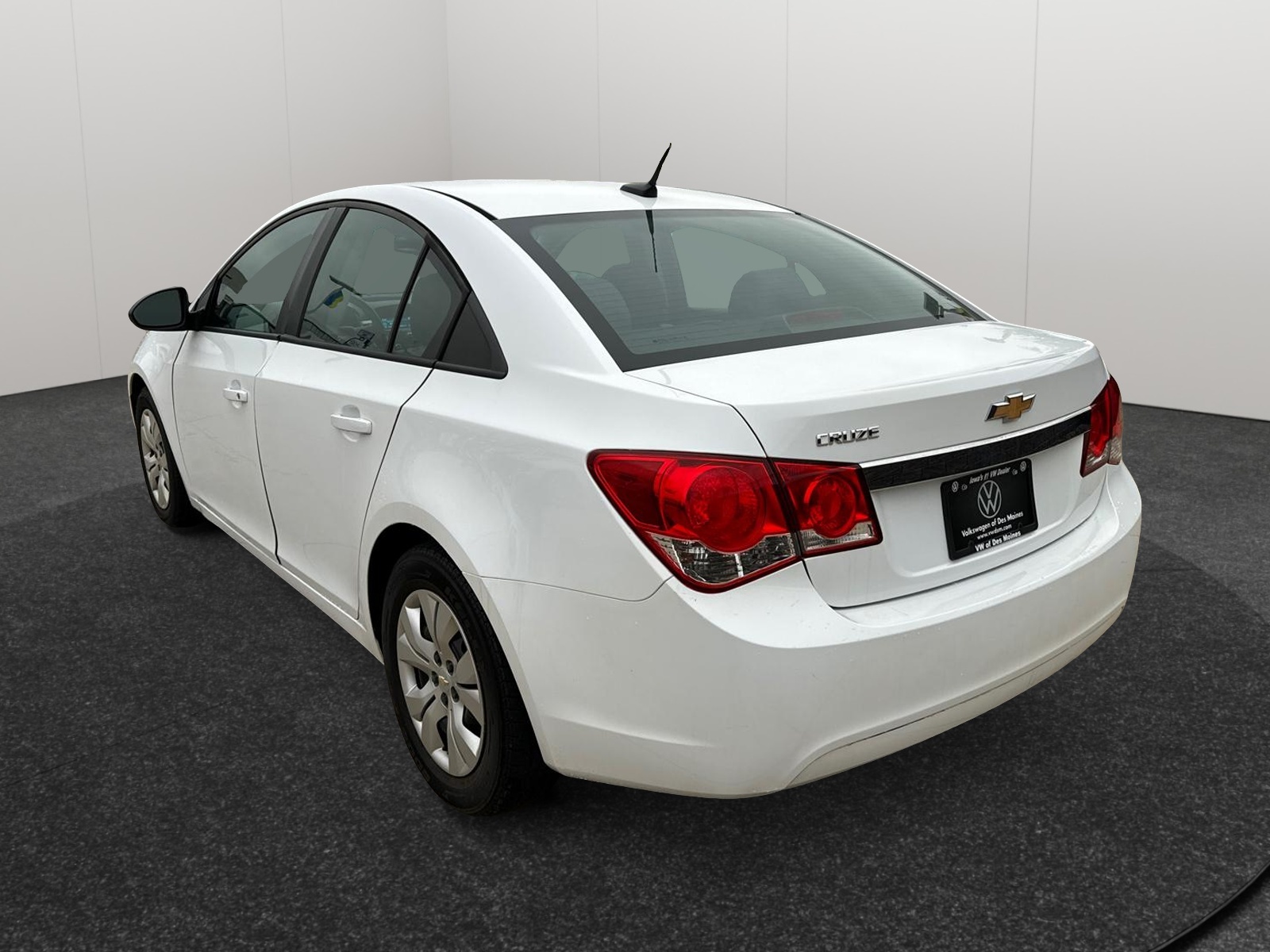 2014 Chevrolet Cruze LS 4