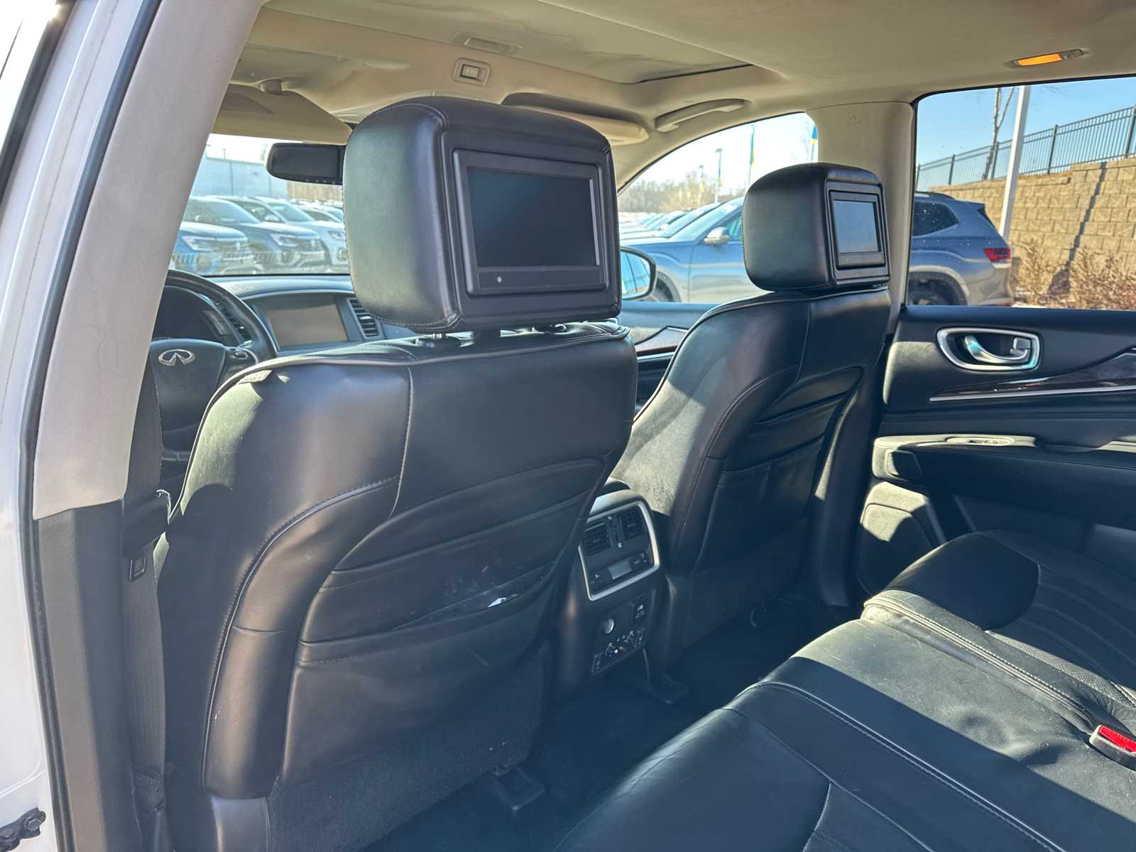 2014 INFINITI QX60  13