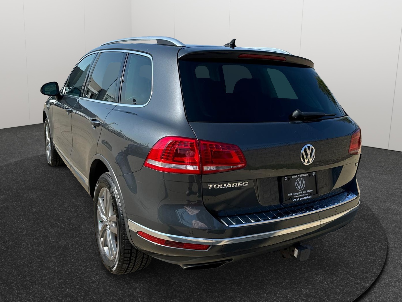 2016 Volkswagen Touareg Lux 4