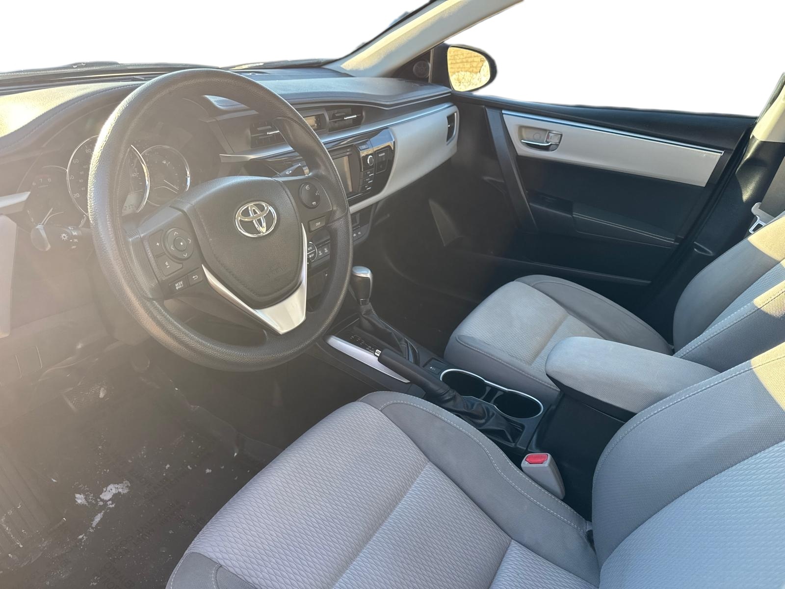 2016 Toyota Corolla LE 2