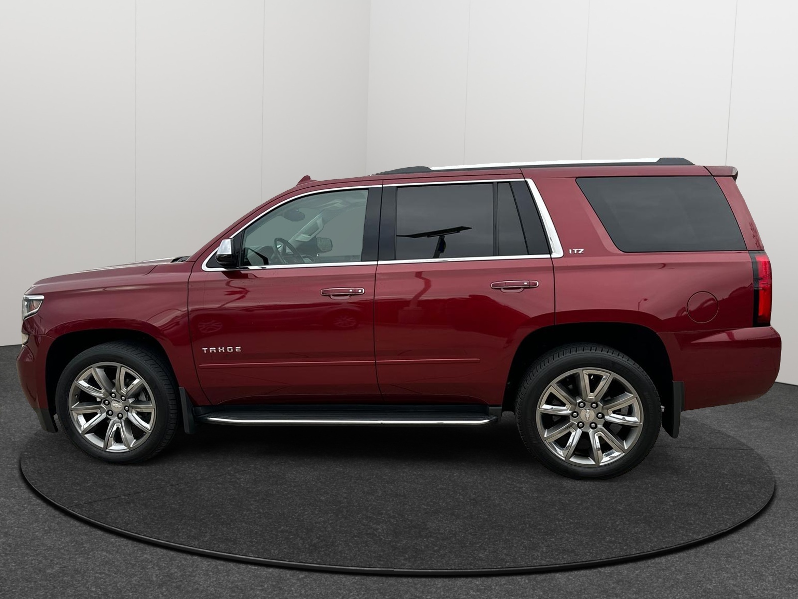 2016 Chevrolet Tahoe LTZ 3