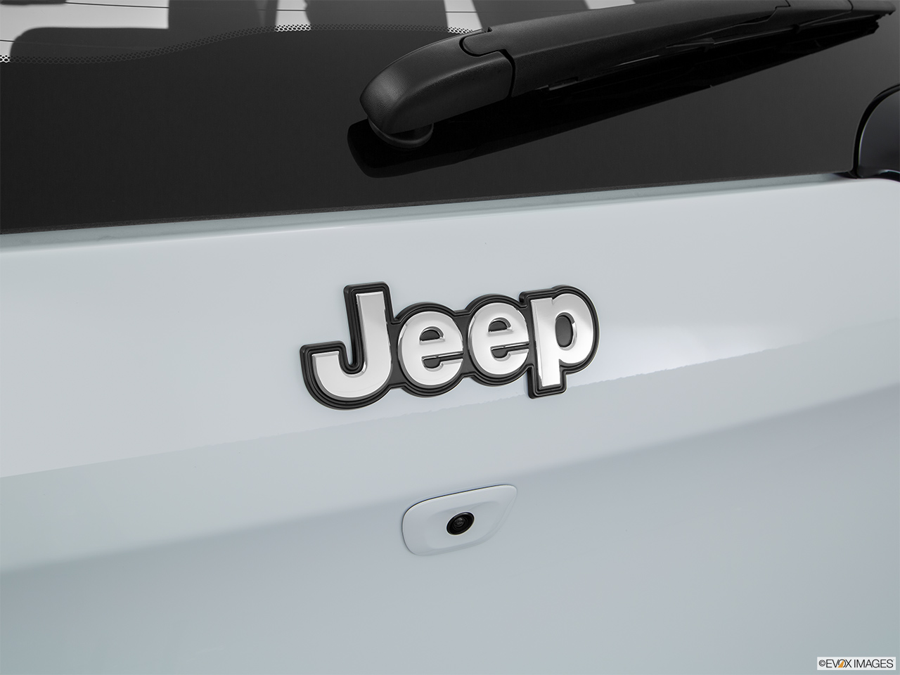 2016 Jeep Cherokee Sport 26