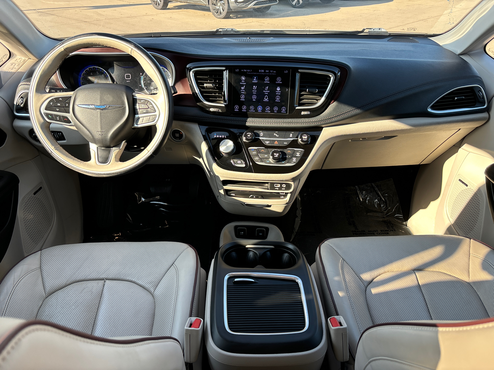 2017 Chrysler Pacifica Limited 10