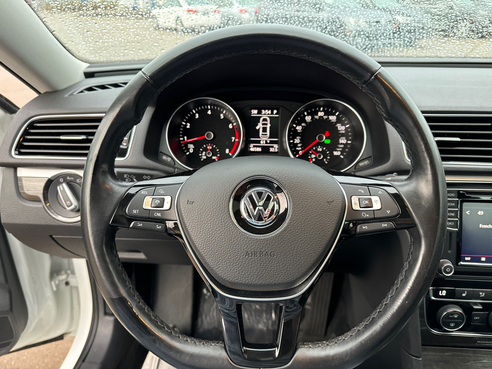 2018 Volkswagen Passat 2.0T SE 14