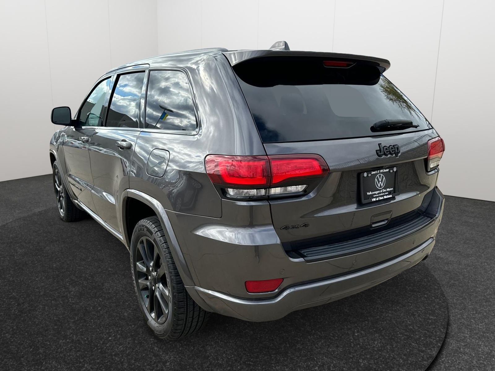 2018 Jeep Grand Cherokee Altitude 4