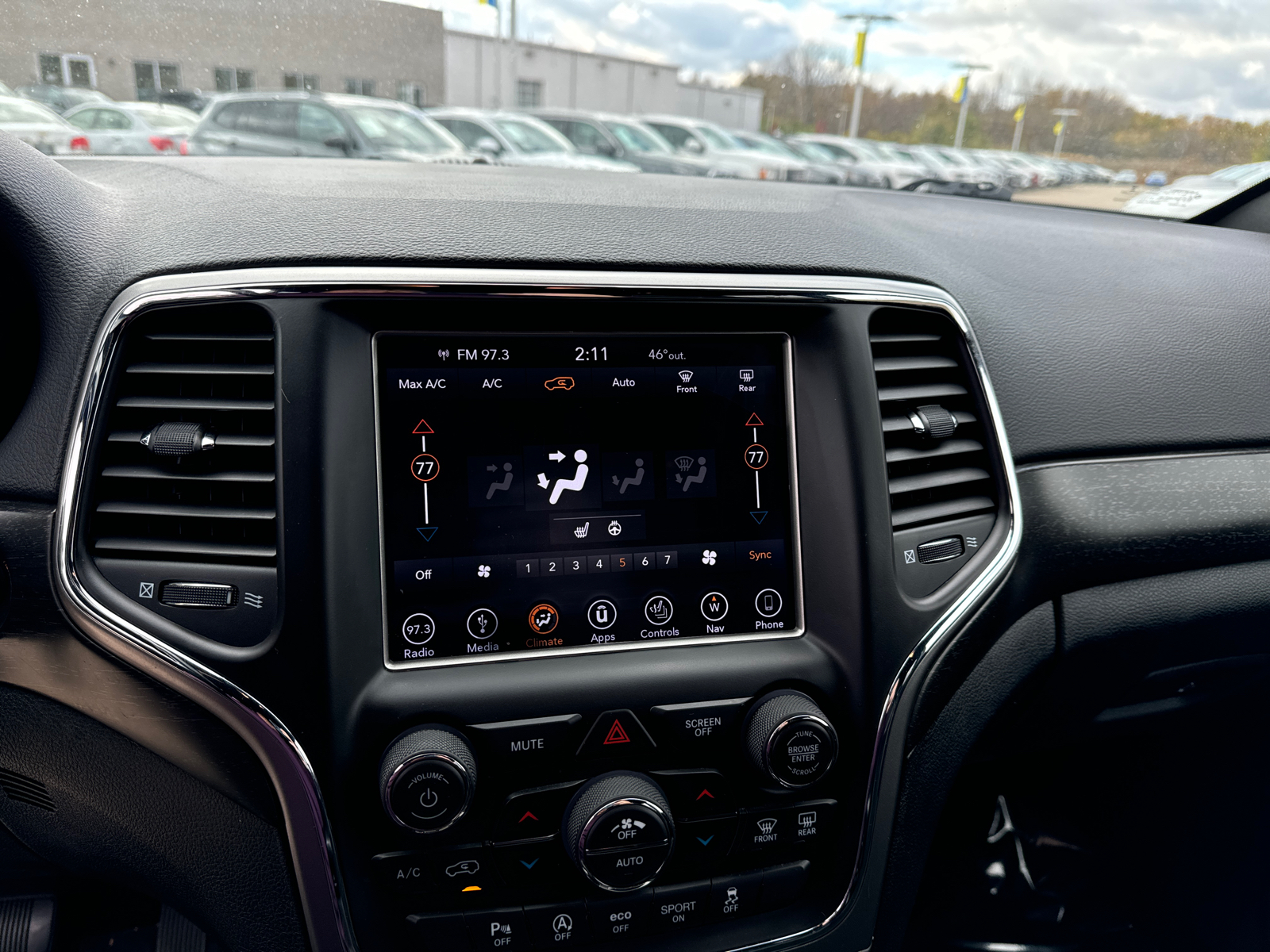 2018 Jeep Grand Cherokee Altitude 16