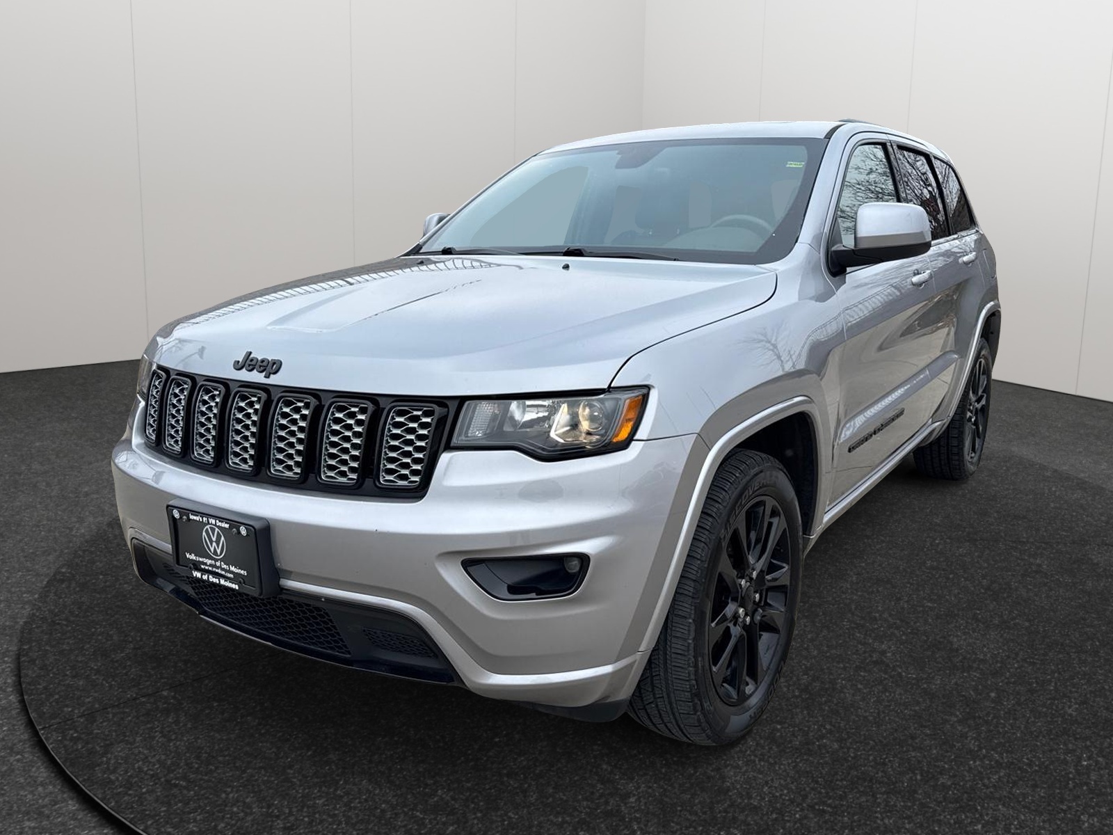 2018 Jeep Grand Cherokee Altitude 1