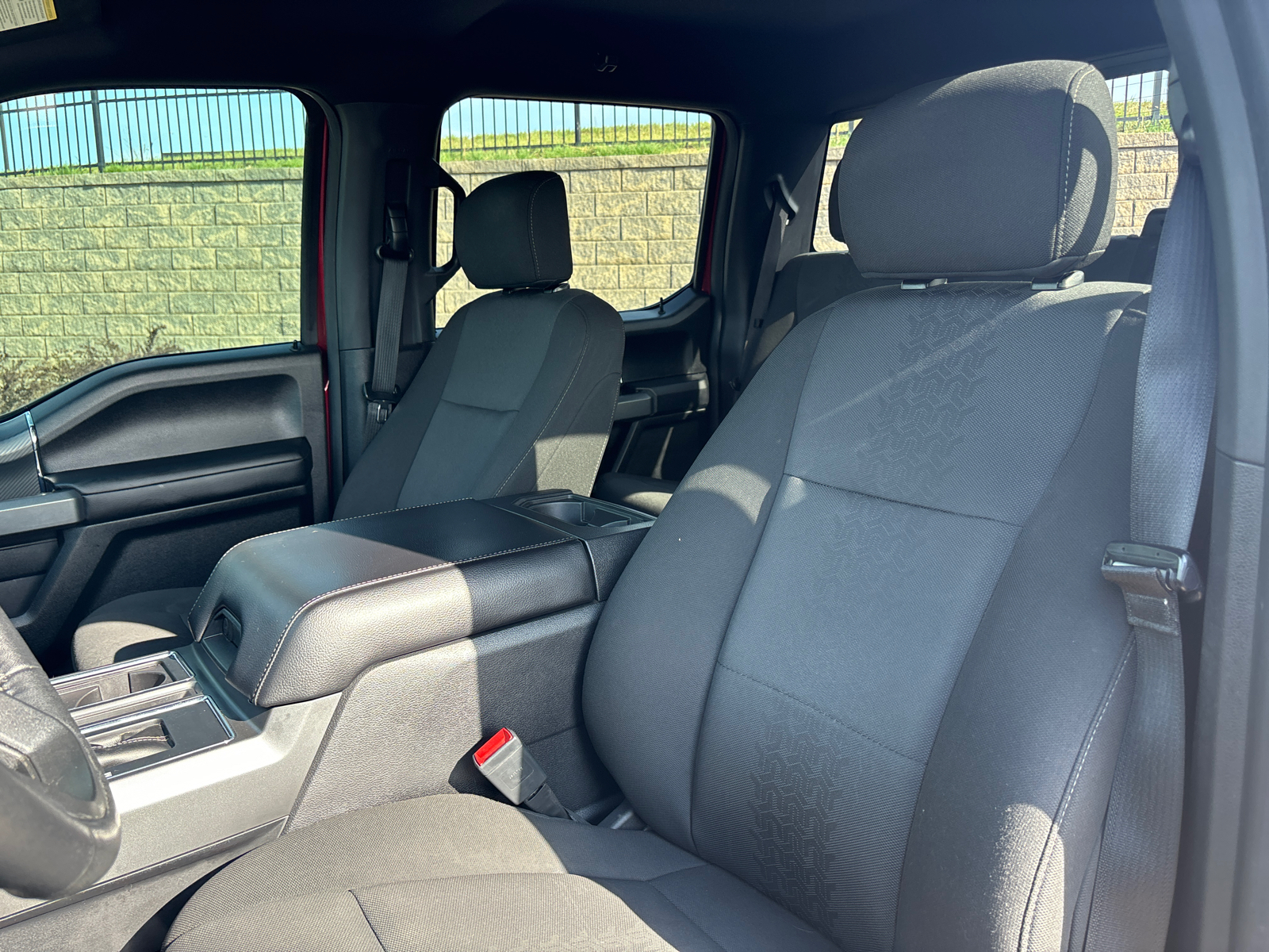 2018 Ford F-150 XLT 4WD SuperCrew 5.5 Box 11