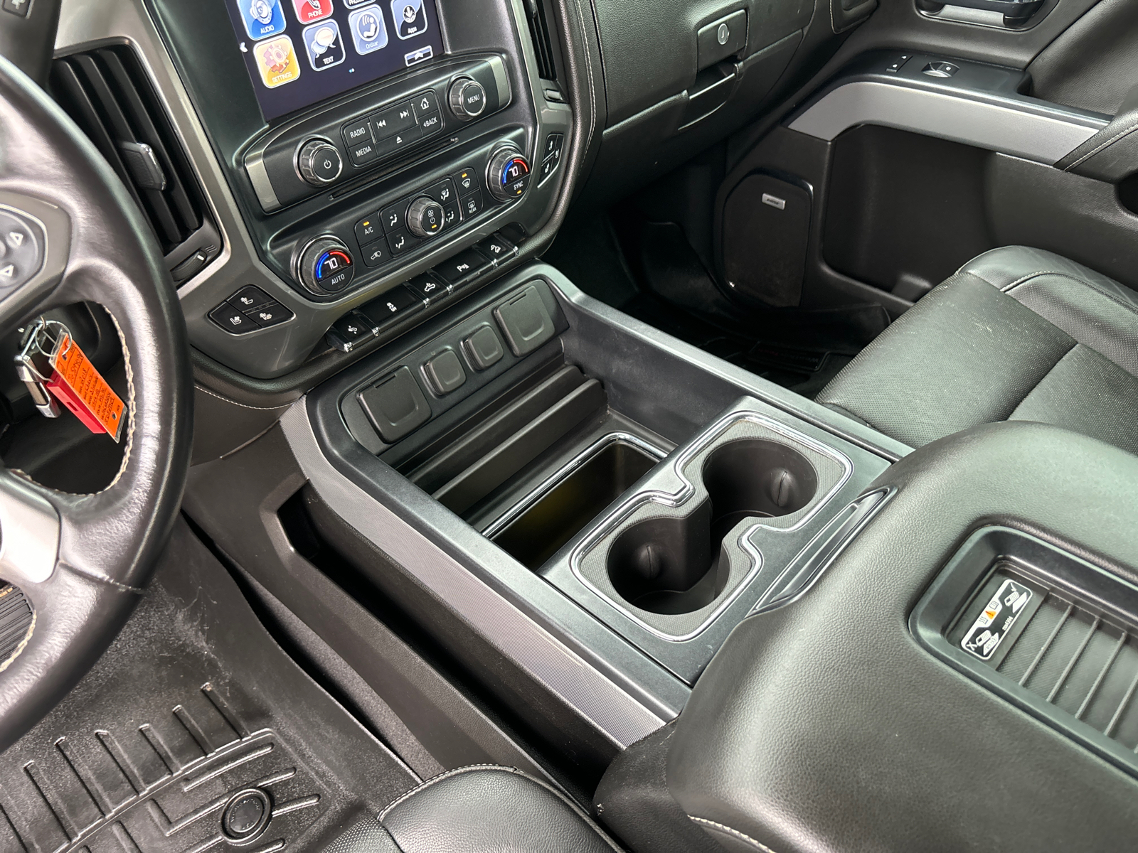 2018 Chevrolet Silverado 1500 LTZ 4WD Crew Cab 143.5 17