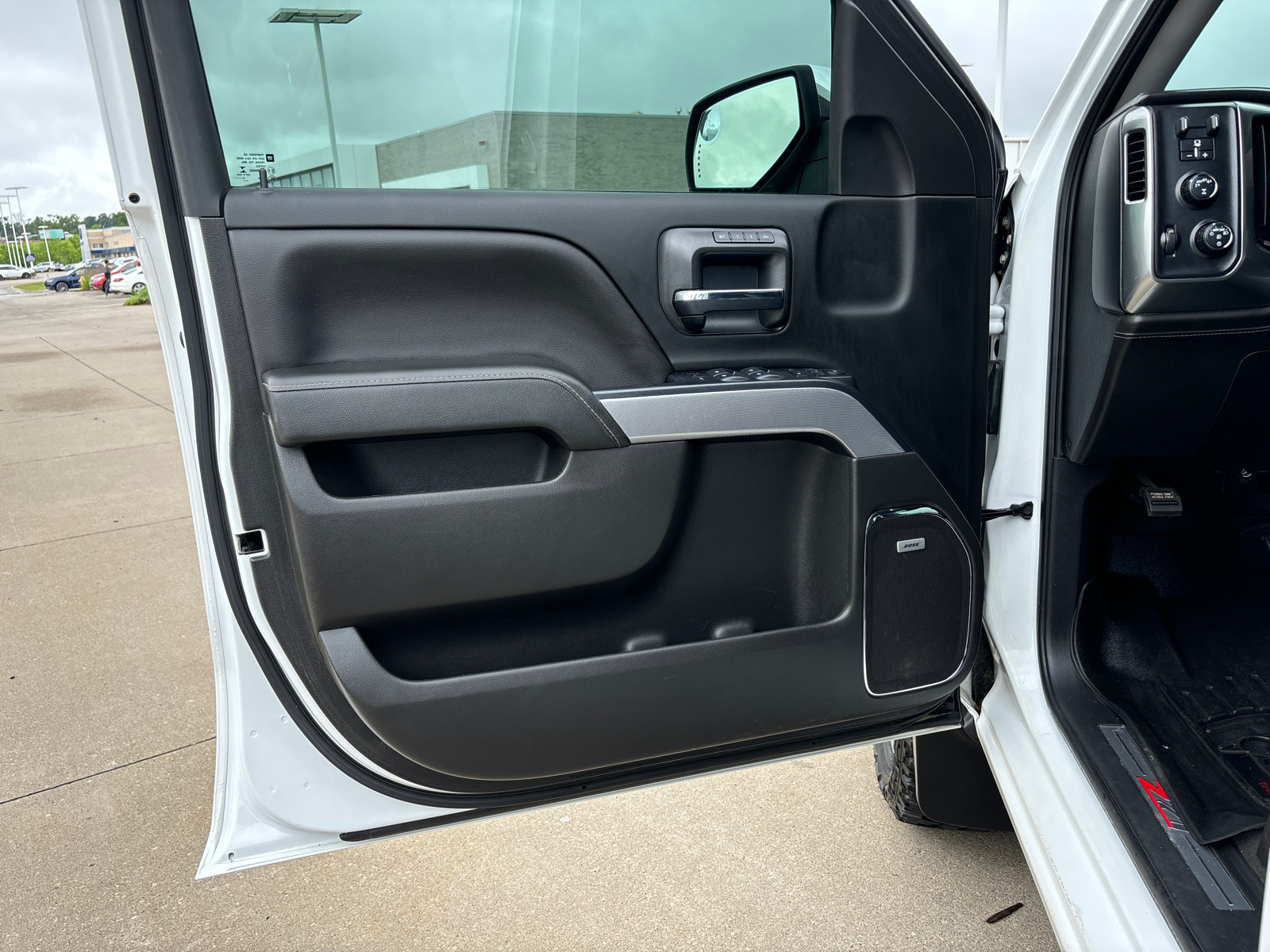 2018 Chevrolet Silverado 1500 LTZ 4WD Crew Cab 143.5 22