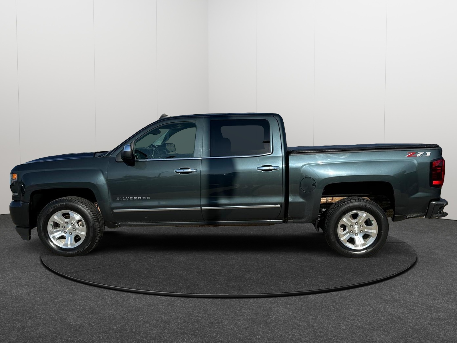 2018 Chevrolet Silverado 1500 LTZ 4WD Crew Cab 143.5 3