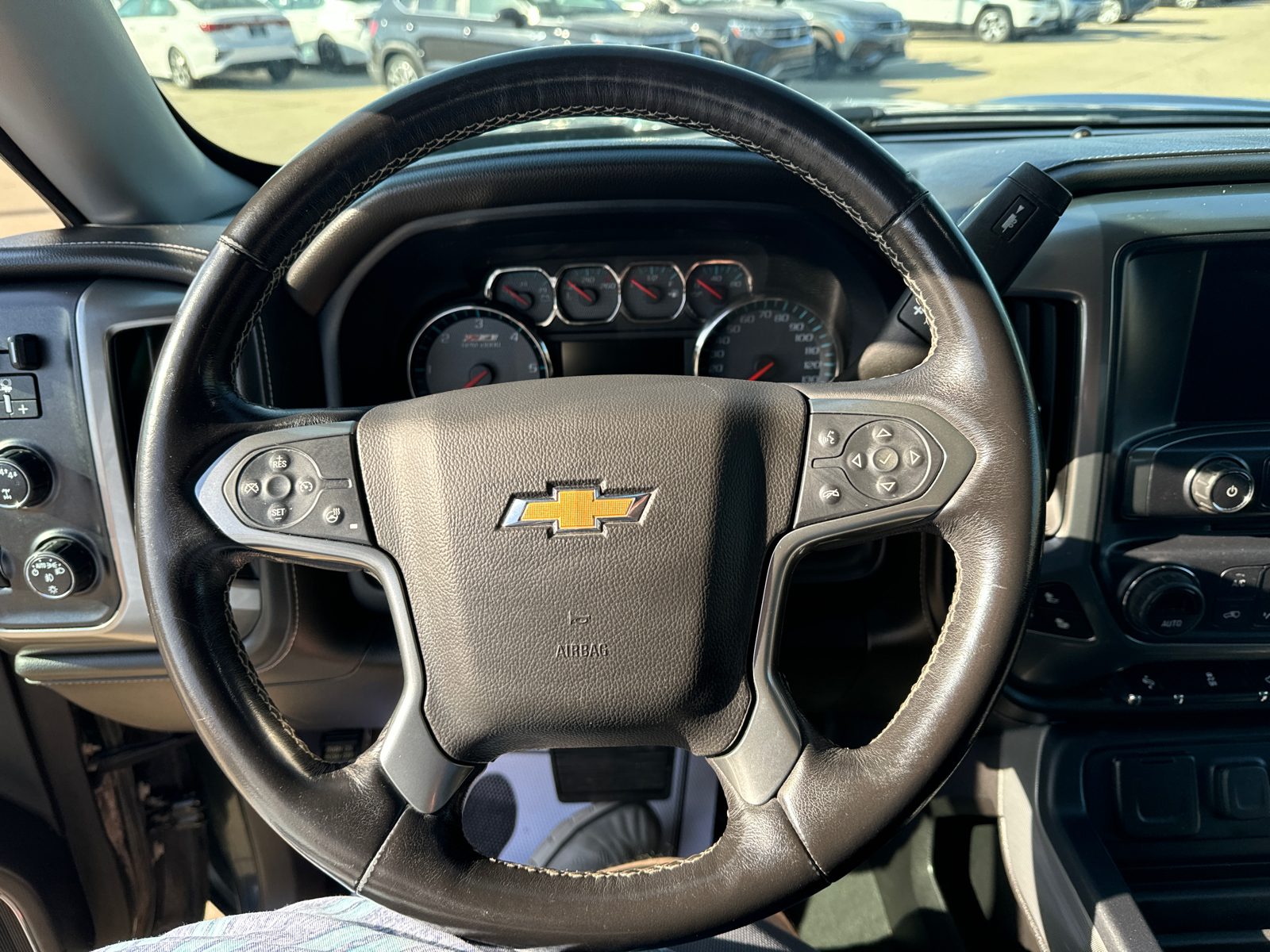 2018 Chevrolet Silverado 1500 LTZ 4WD Crew Cab 143.5 15